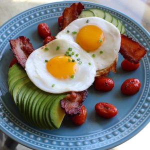 Bacon, Egg and Avocado Breakfast Toast - Low Key Cooking